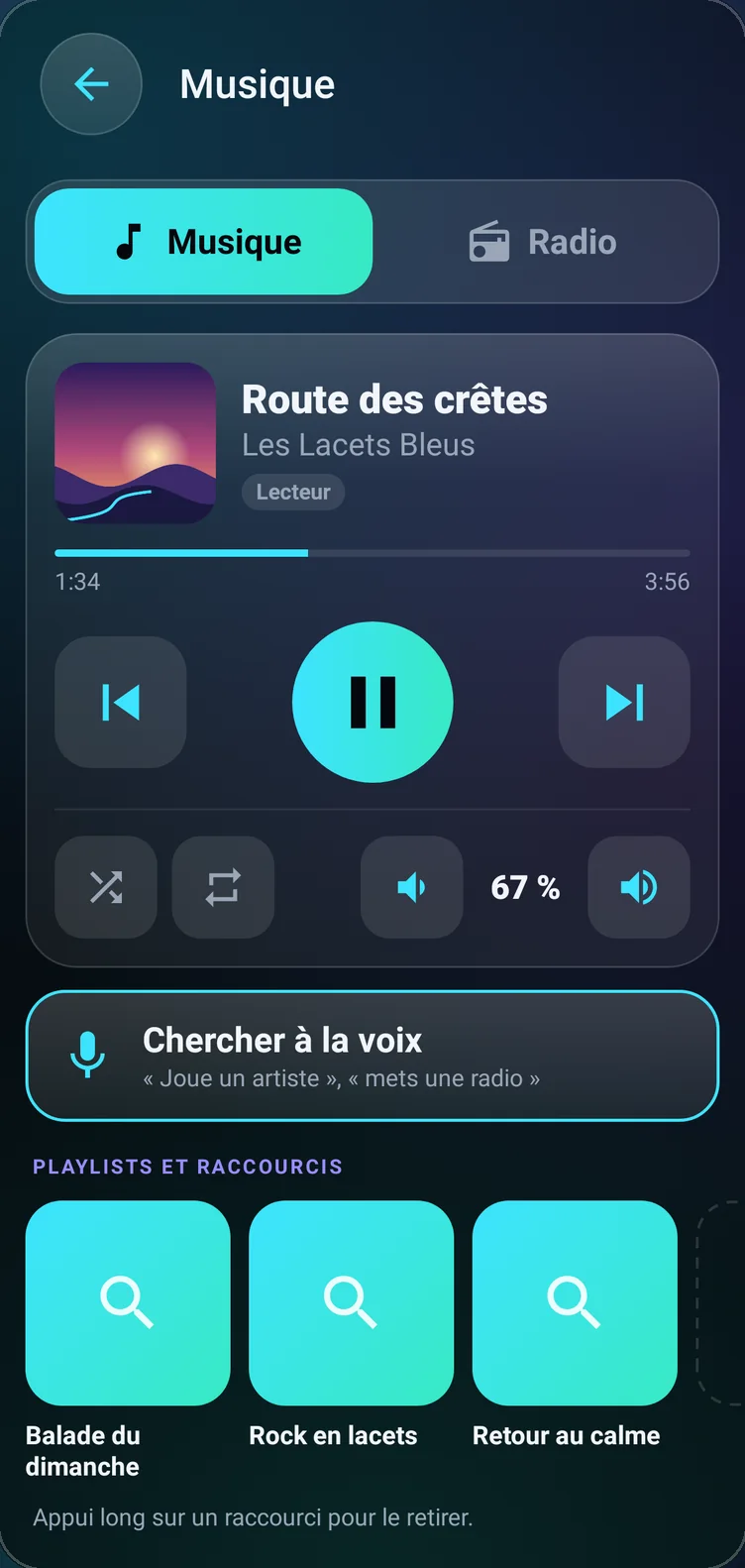 Écran Musique de VOKPIT : le titre en cours, les commandes de lecture, et le bouton « Chercher à la voix ».